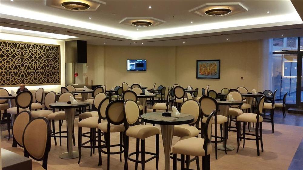 Royal Tulip Skikda Filfila Restaurant photo